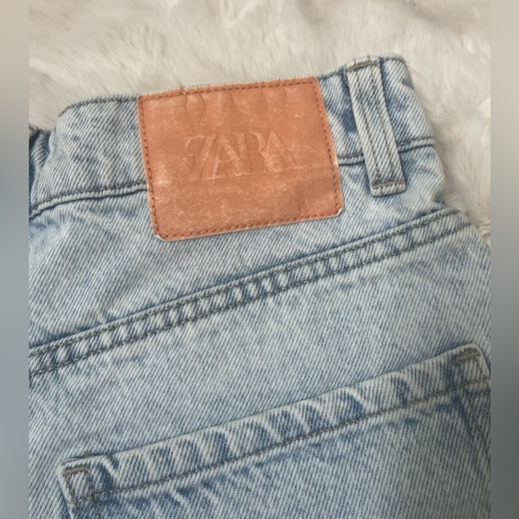 ZARA Light Blue Denim Women's Shorts - Picture 4 of 11